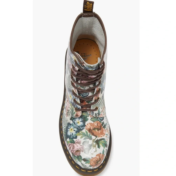 Dr. Martens 1460 Floral Combat boots New in Box English Garden Size: 7US/ 5UK - Picture 3 of 6